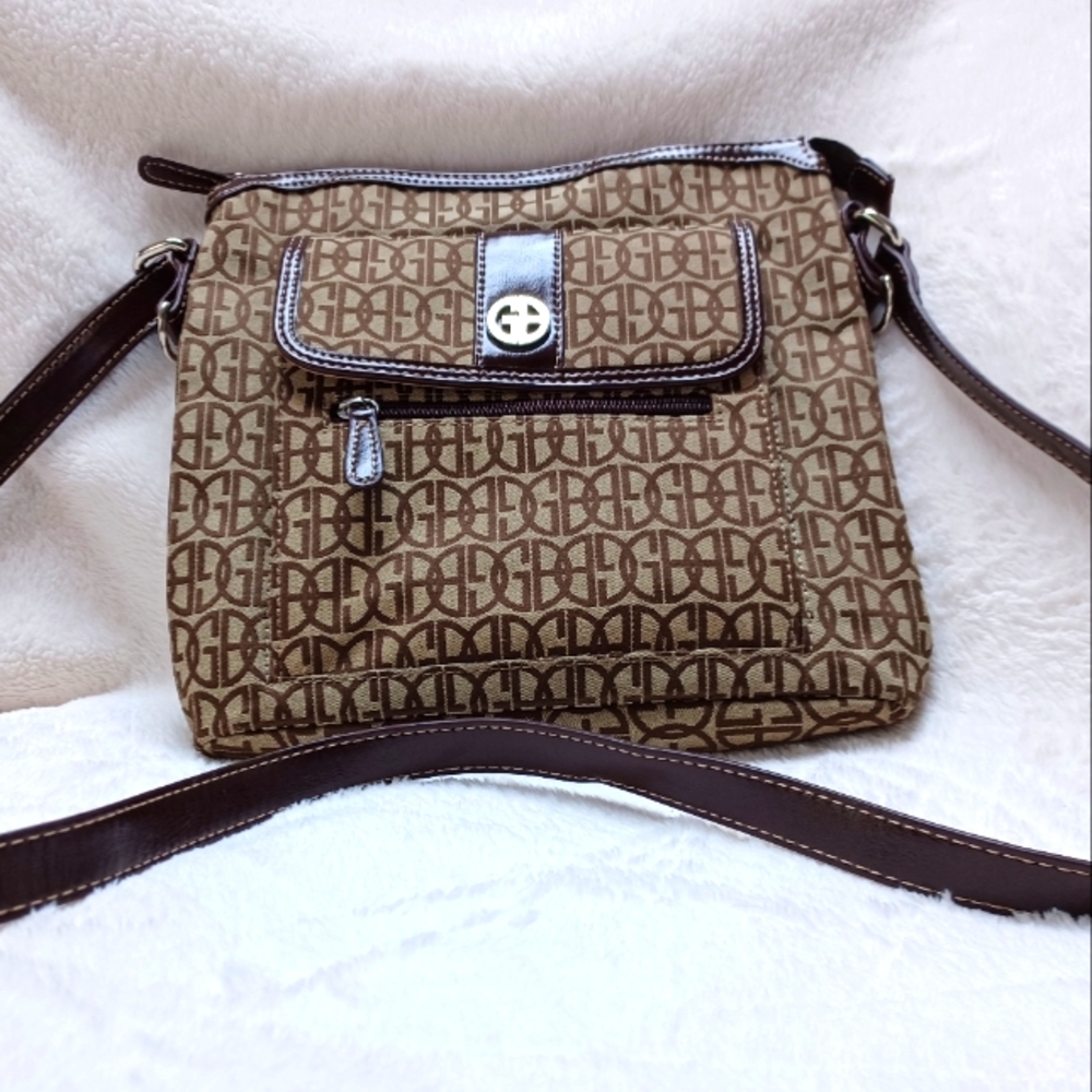 Giani Bernini crossbody bag